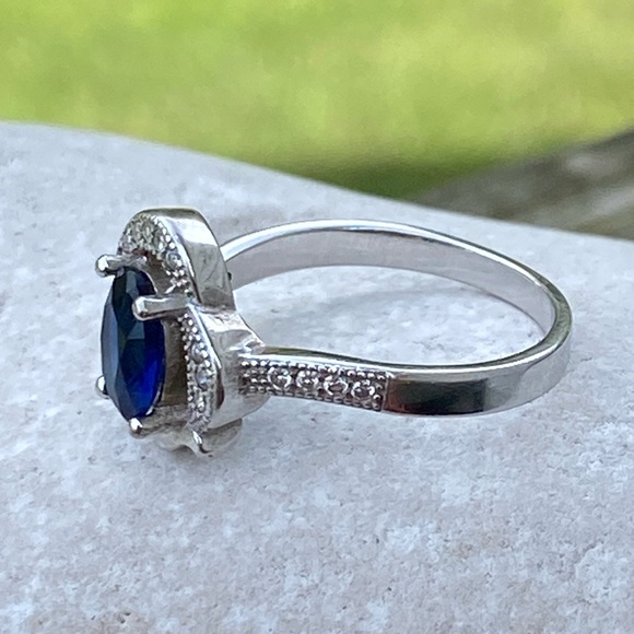 Simulated sapphire sterling silver ring with zircon accents size 8 - Picture 12 of 13